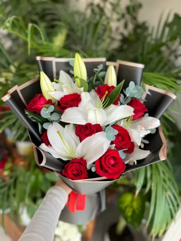 Lilyum Gül Karışımı Buket