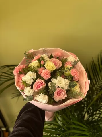 Gül & Karanfil Buketi